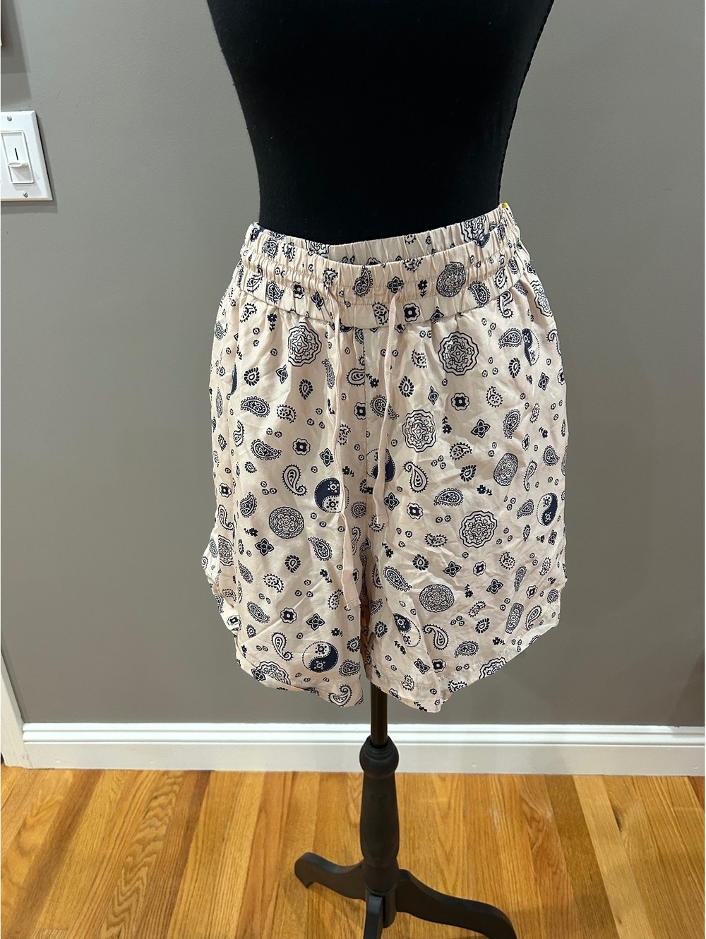 J.Crew Silk Paisley Print Shorts in Beige and Navy, Size M